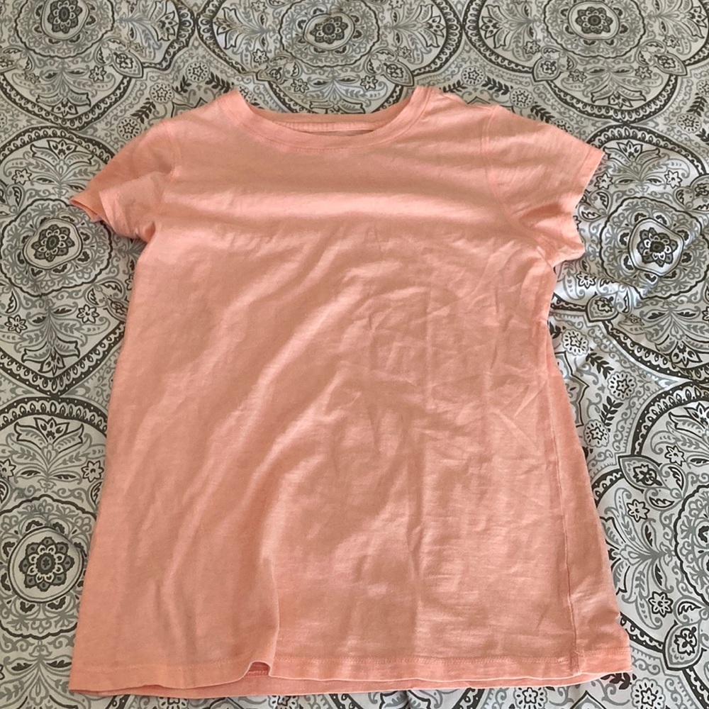 Plain pink shirt, universal thread